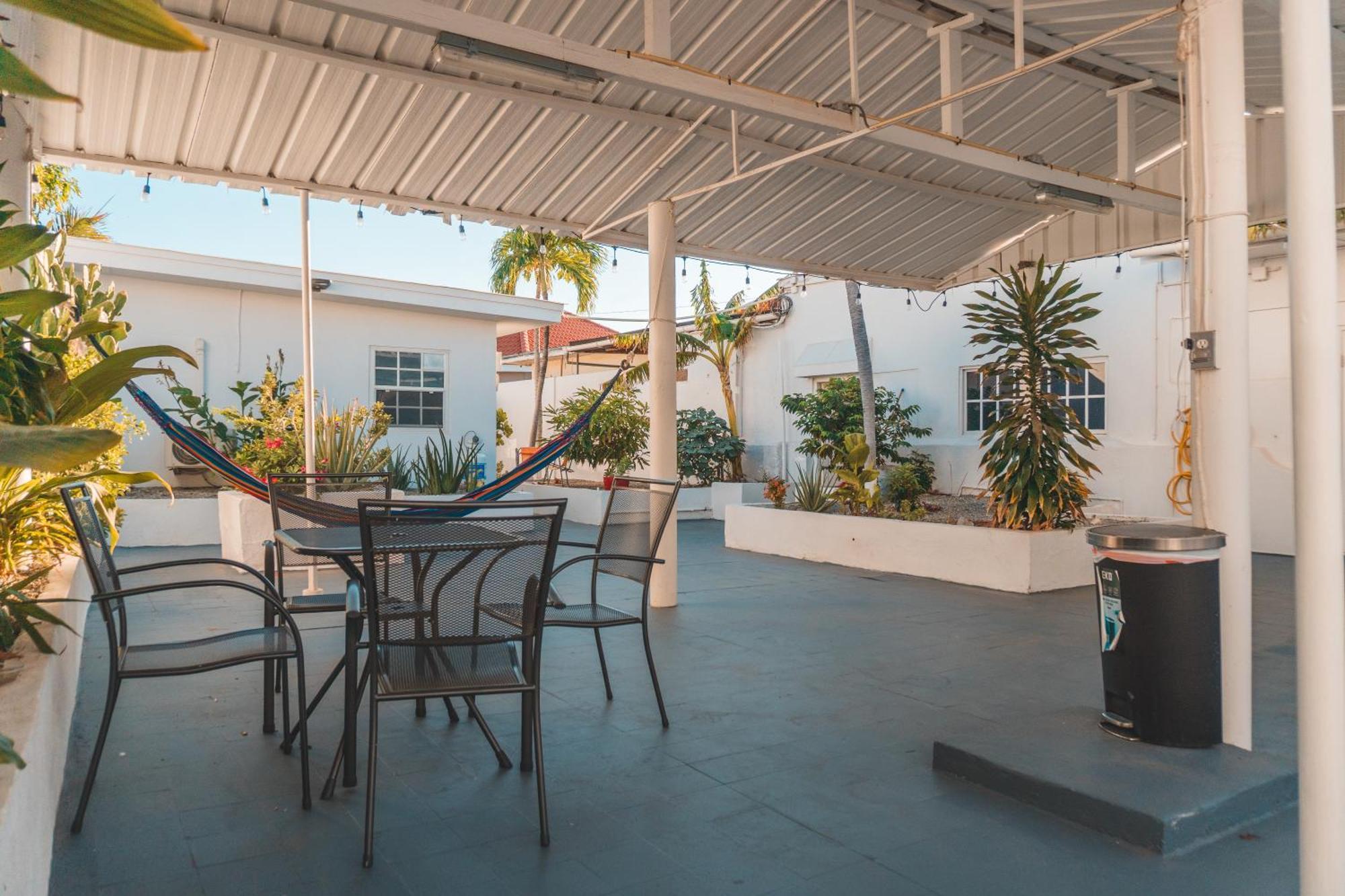 Klip Lagoon Apartsments Oranjestad Kültér fotó
