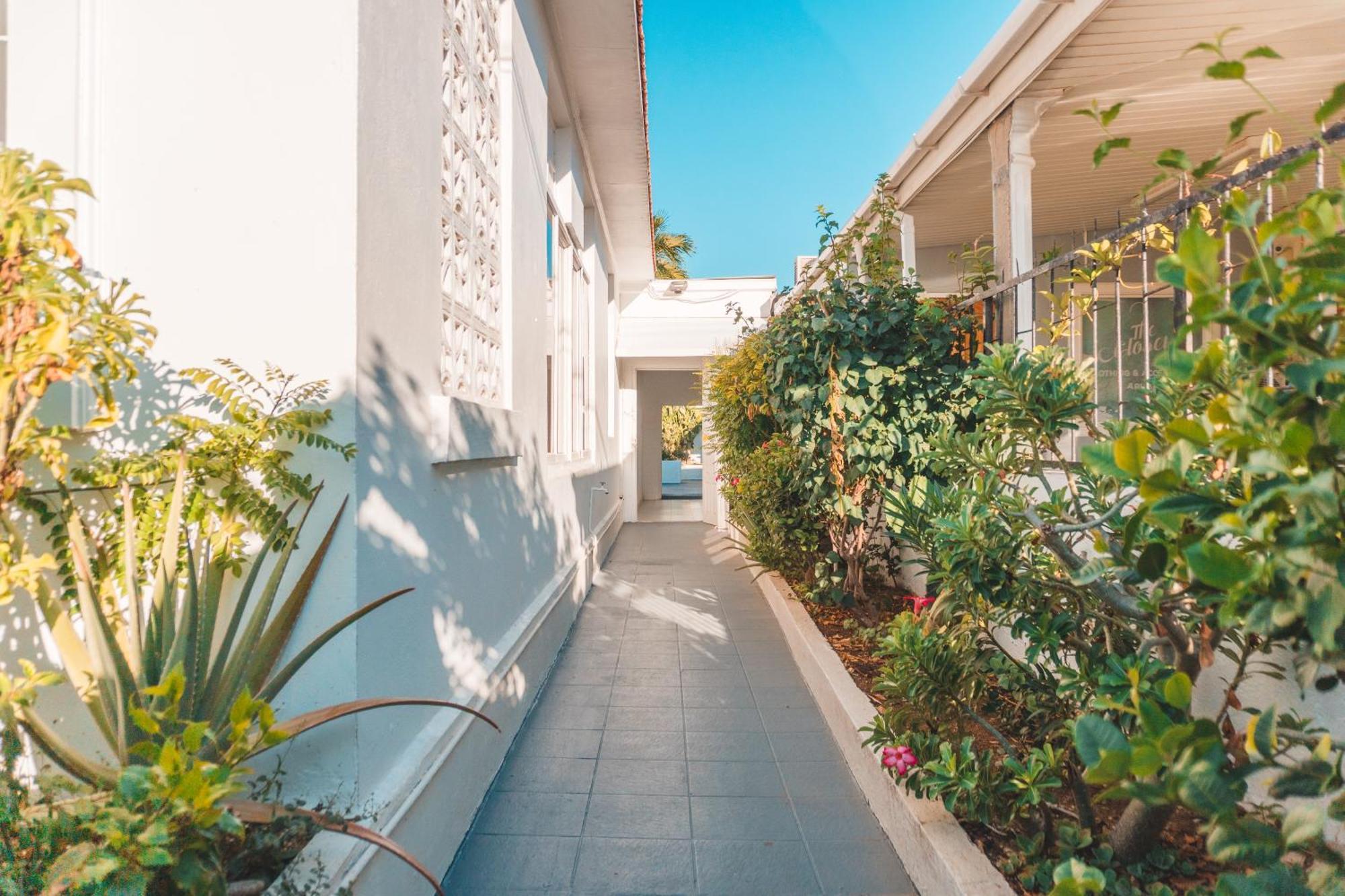 Klip Lagoon Apartsments Oranjestad Kültér fotó