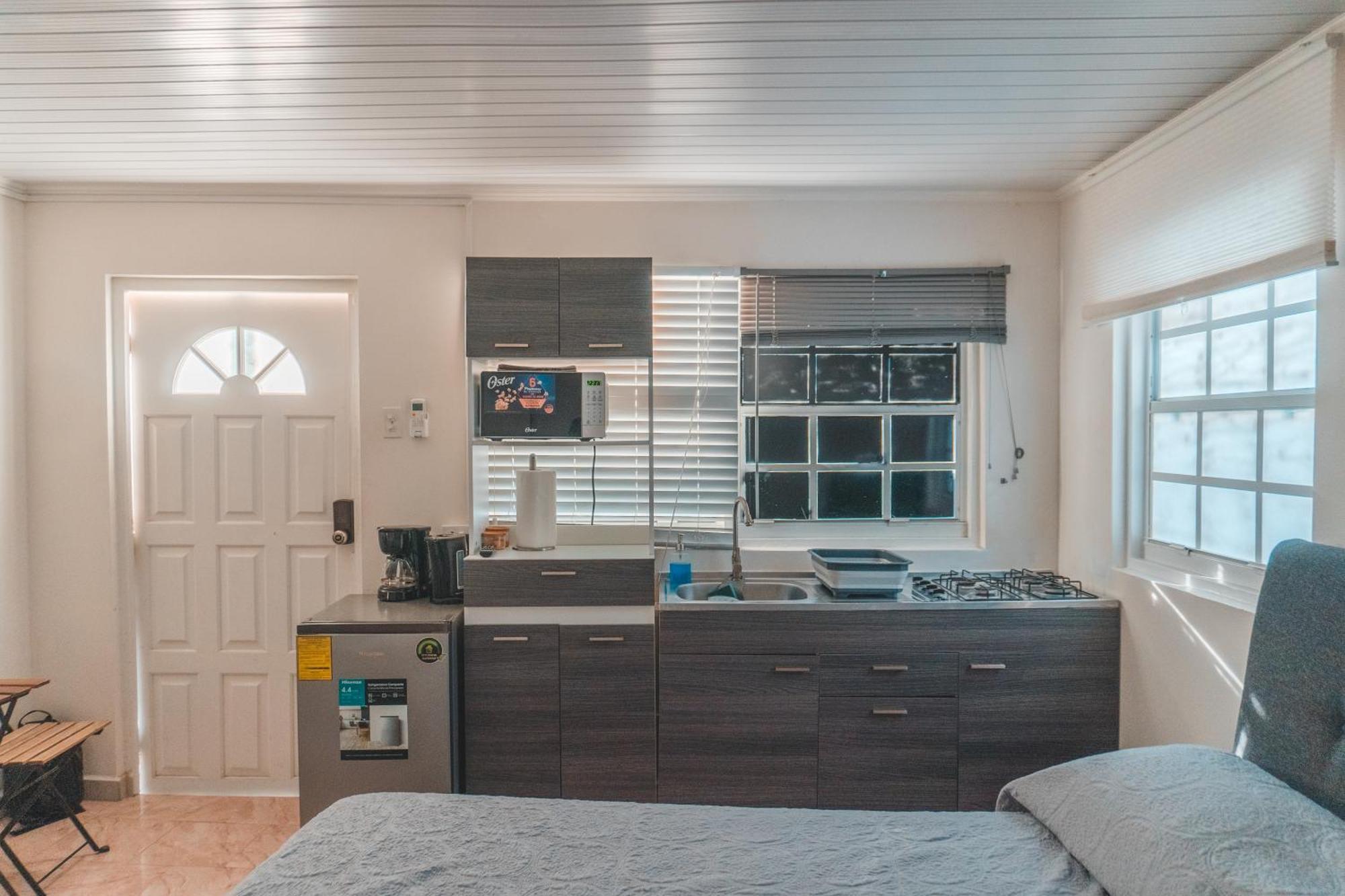 Klip Lagoon Apartsments Oranjestad Kültér fotó